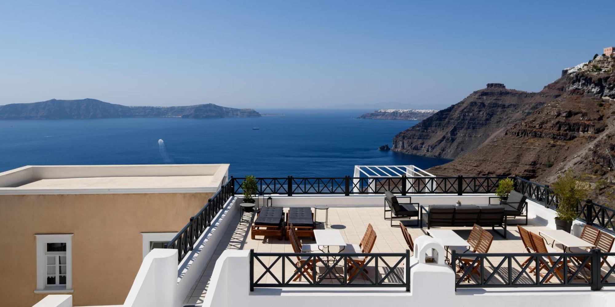 Firalia, Casa In Rock Suites Kültér fotó