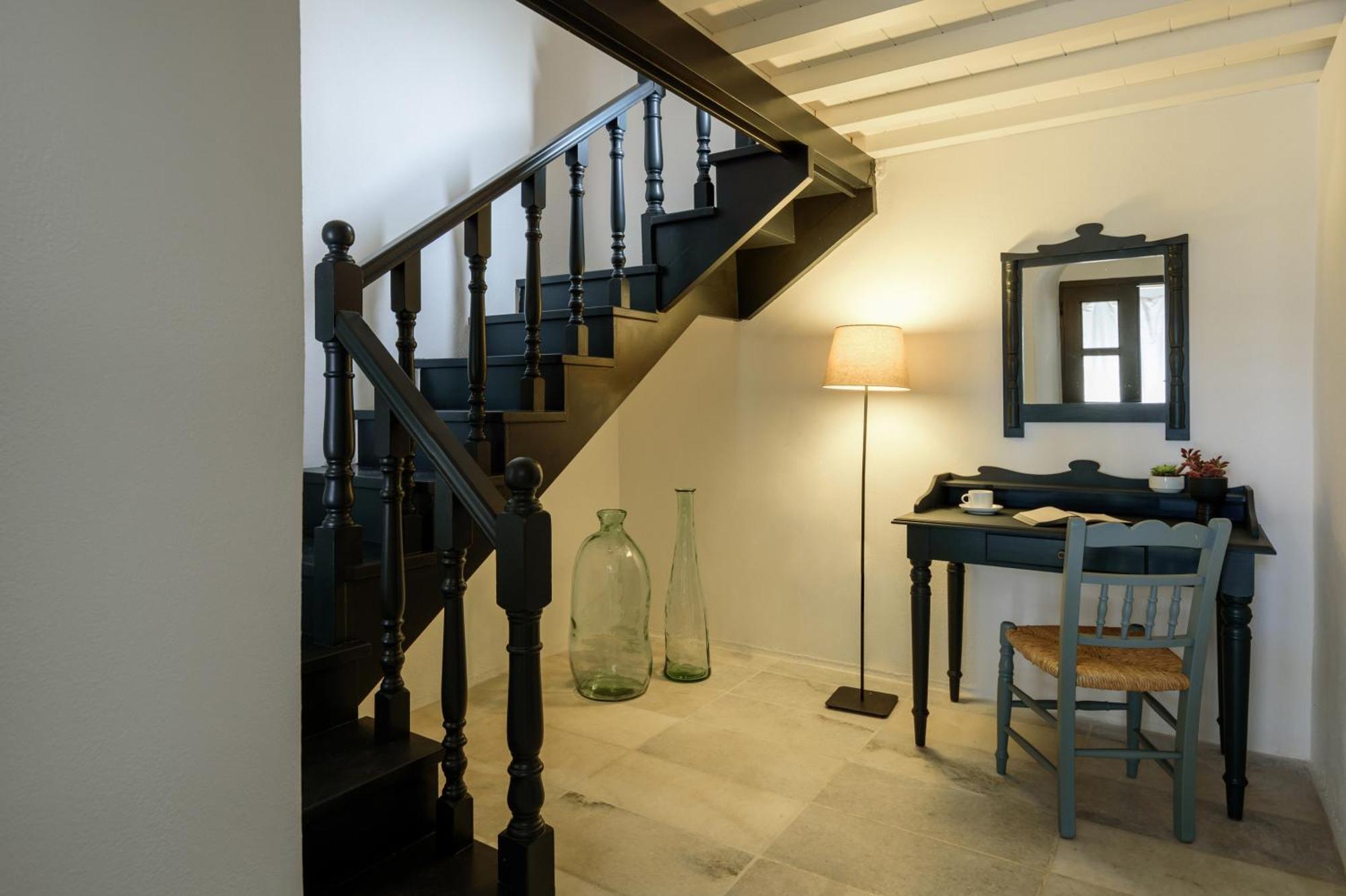 Firalia, Casa In Rock Suites Kültér fotó